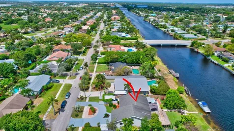 147 Oregon Lane Boca Raton FL 33487