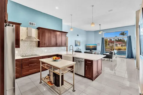 19323 King Palm Court Boca Raton FL 33498