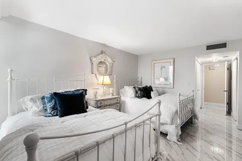 5550 N Ocean Drive Singer Island FL 33404