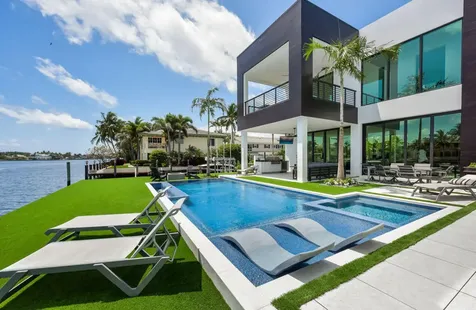 718 SE 7th Street Delray Beach FL 33483