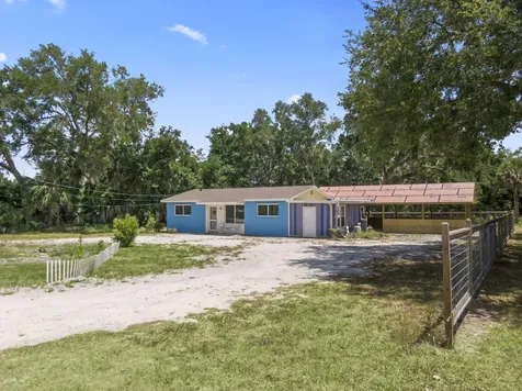 8012 S Us Highway 1 Highway Vero Beach FL 32967