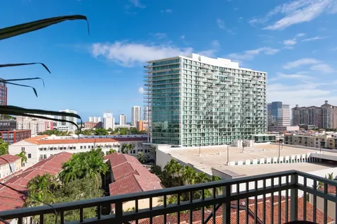 403 S Sapodilla Avenue West Palm Beach FL 33401