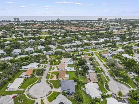 68 Azalea Circle Tequesta FL 33469