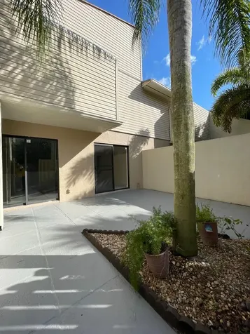616 Executive Center Drive West Palm Beach FL 33401