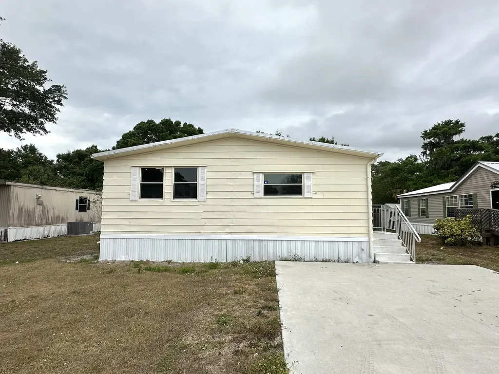 3851 Se 25th Street Okeechobee FL 34974