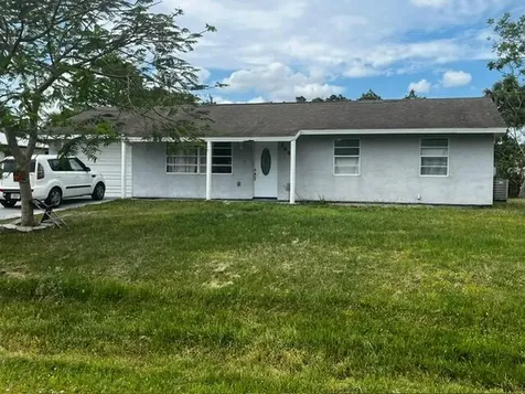 8602 Lakeland Boulevard Fort Pierce FL 34951