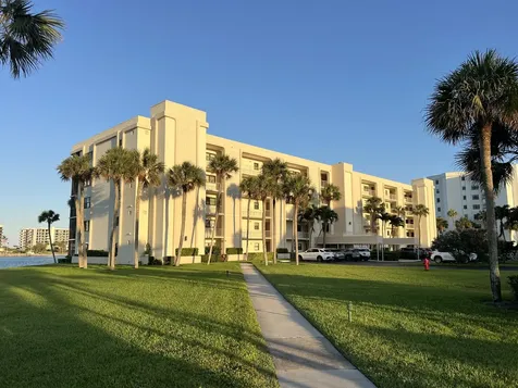 100 Intracoastal Place Tequesta FL 33469