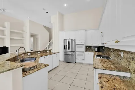 4132 Nw 55th Place Boca Raton FL 33496