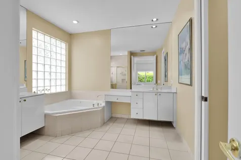 4132 Nw 55th Place Boca Raton FL 33496