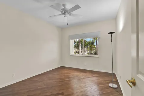 4132 Nw 55th Place Boca Raton FL 33496