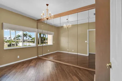 4132 Nw 55th Place Boca Raton FL 33496