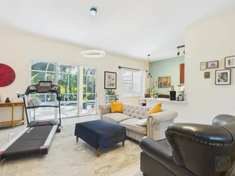 4935 47th Place Vero Beach FL 32967