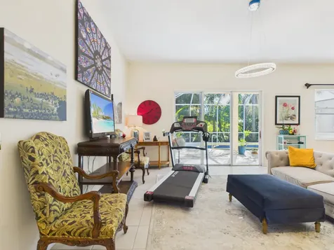 4935 47th Place Vero Beach FL 32967