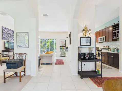 4935 47th Place Vero Beach FL 32967