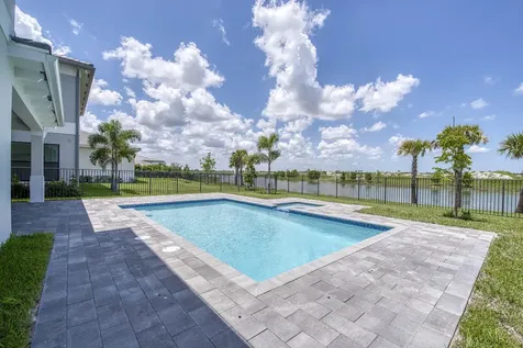 13199 Feathering Way Palm Beach Gardens FL 33412