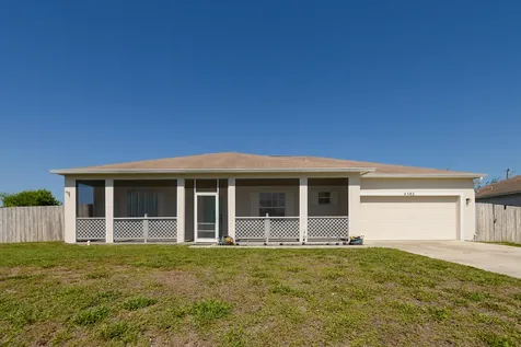 4582 Sw Floral Street Port Saint Lucie FL 34953