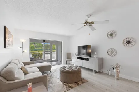 8753 Bella Vista Drive Boca Raton FL 33433