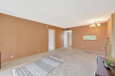 3301 Nw 47th Terrace Lauderdale Lakes FL 33319