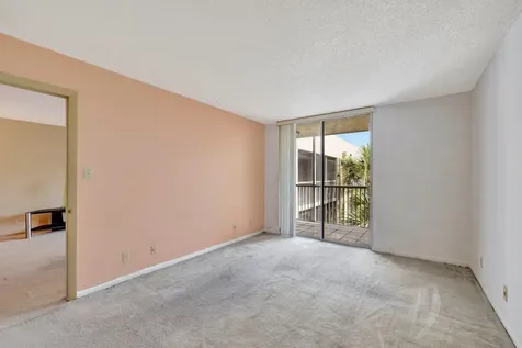 3301 Nw 47th Terrace Lauderdale Lakes FL 33319
