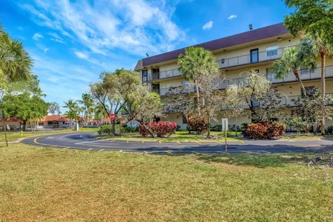 3301 Nw 47th Terrace Lauderdale Lakes FL 33319