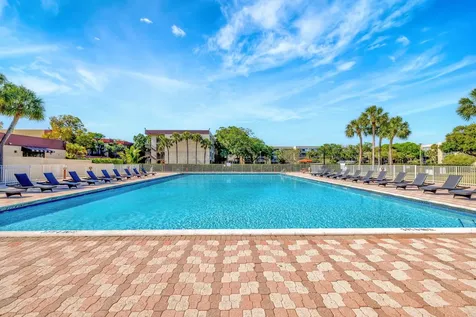 3301 Nw 47th Terrace Lauderdale Lakes FL 33319