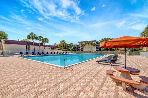 3301 Nw 47th Terrace Lauderdale Lakes FL 33319