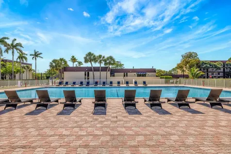 3301 Nw 47th Terrace Lauderdale Lakes FL 33319