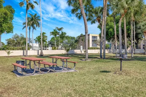 3301 Nw 47th Terrace Lauderdale Lakes FL 33319