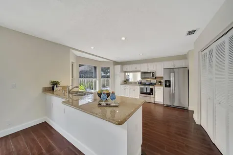 10572 Lake Jasmine Drive Boca Raton FL 33498