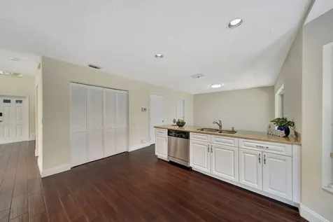10572 Lake Jasmine Drive Boca Raton FL 33498