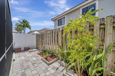 10572 Lake Jasmine Drive Boca Raton FL 33498