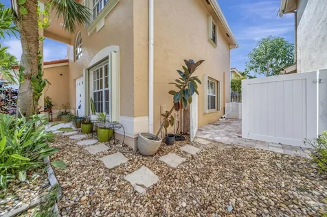 10572 Lake Jasmine Drive Boca Raton FL 33498