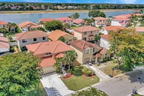 10572 Lake Jasmine Drive Boca Raton FL 33498