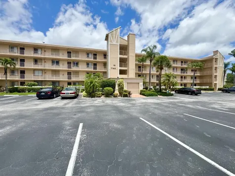 7145 Huntington Lane Delray Beach FL 33446