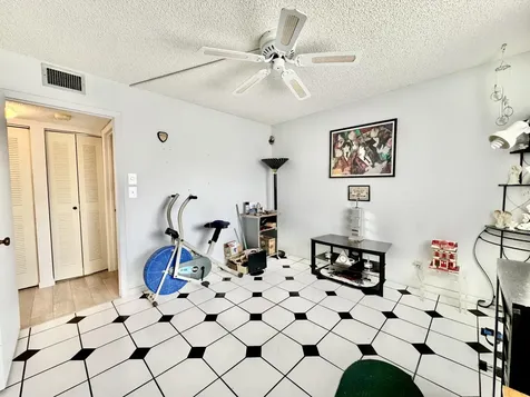 7145 Huntington Lane Delray Beach FL 33446