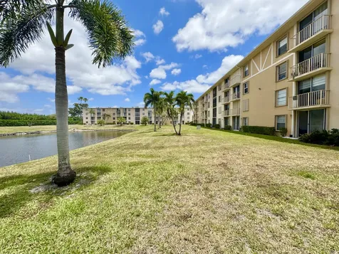 7145 Huntington Lane Delray Beach FL 33446
