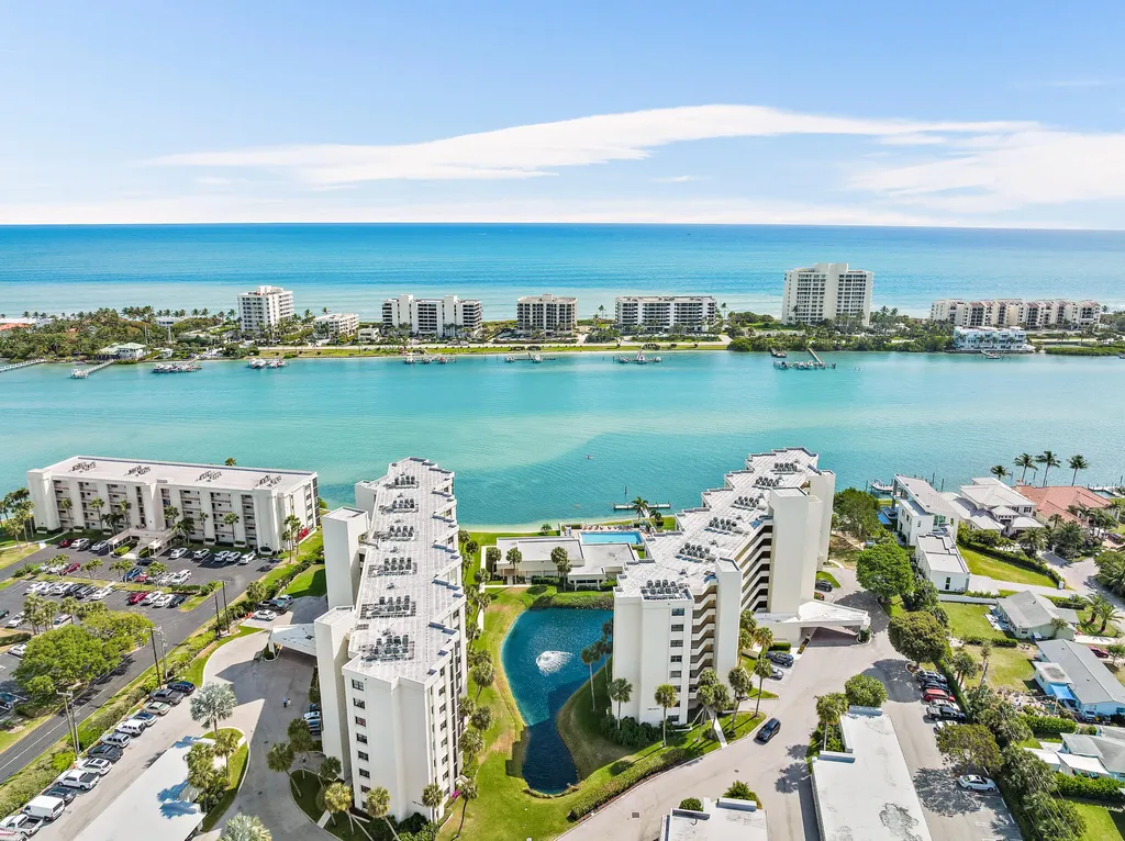 19800 Sandpointe Bay Drive Tequesta FL 33469