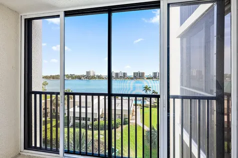 19800 Sandpointe Bay Drive Tequesta FL 33469