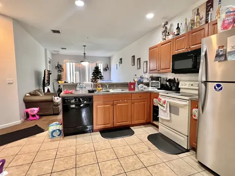 2010 Freeport Lane Riviera Beach FL 33404