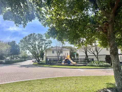 2010 Freeport Lane Riviera Beach FL 33404