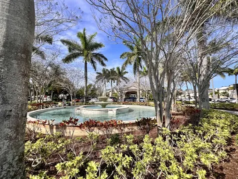 2010 Freeport Lane Riviera Beach FL 33404