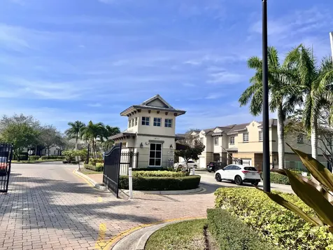 2010 Freeport Lane Riviera Beach FL 33404
