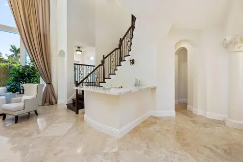 712 Ne 71st Street Boca Raton FL 33487