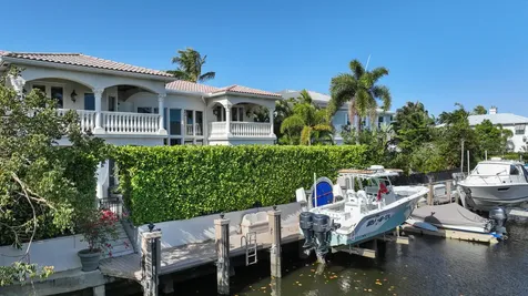 712 Ne 71st Street Boca Raton FL 33487