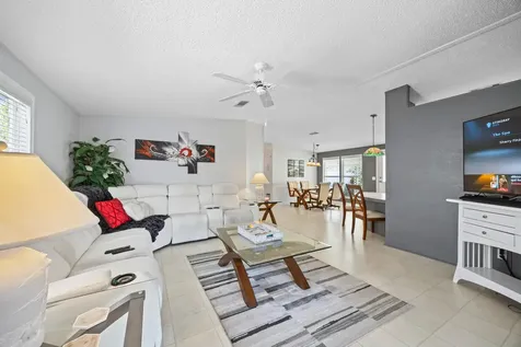 6519 Nw 32nd Avenue Coconut Creek FL 33073