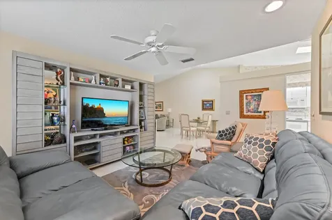 6040 Waldwick Circle Delray Beach FL 33484