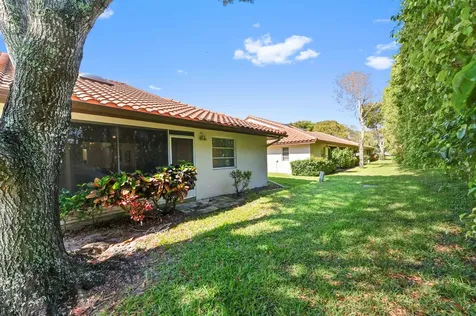 6040 Waldwick Circle Delray Beach FL 33484