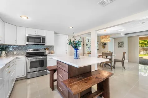1051 Nw 3rd Street Boca Raton FL 33486