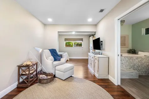 1051 Nw 3rd Street Boca Raton FL 33486