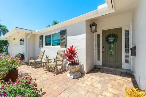 1051 Nw 3rd Street Boca Raton FL 33486